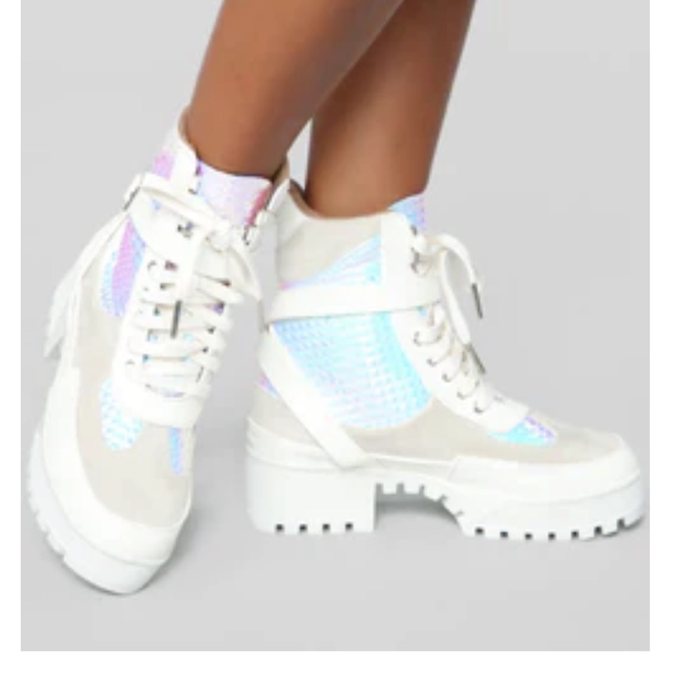 Combat boots